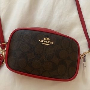 Coach purse with two adjustable straps